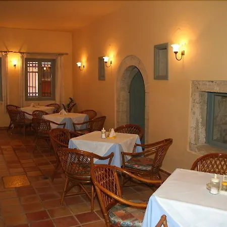 Vecchio Hotel 3*