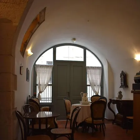 Vecchio Hotel 3*