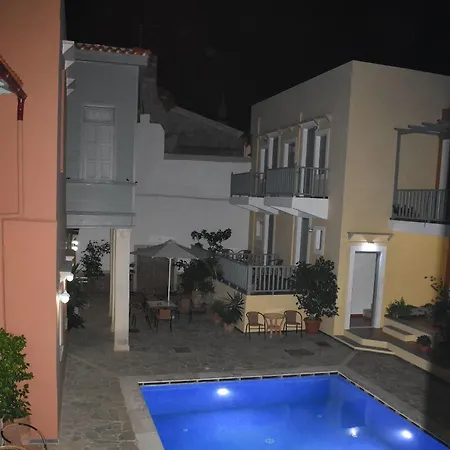 Vecchio Hotel 3*
